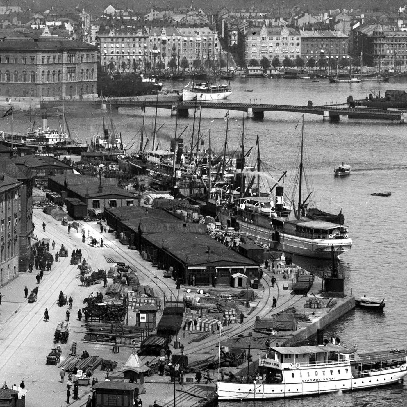 Skeppsbron och Fiskarehamnen 1910